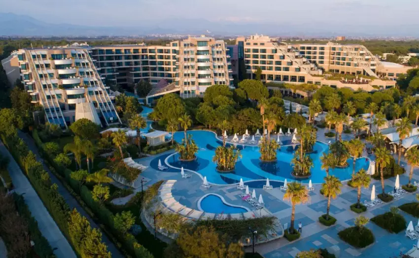 استخر 2 هتل سوسسی لاکچری ریزورت آنتالیا